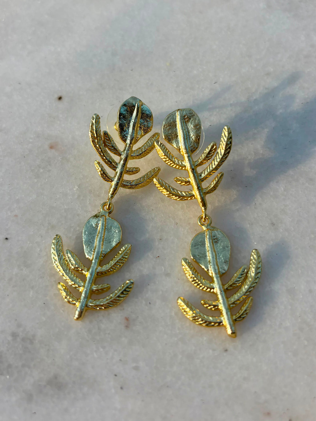 DANGLY GOLD LEAF EARRINGS