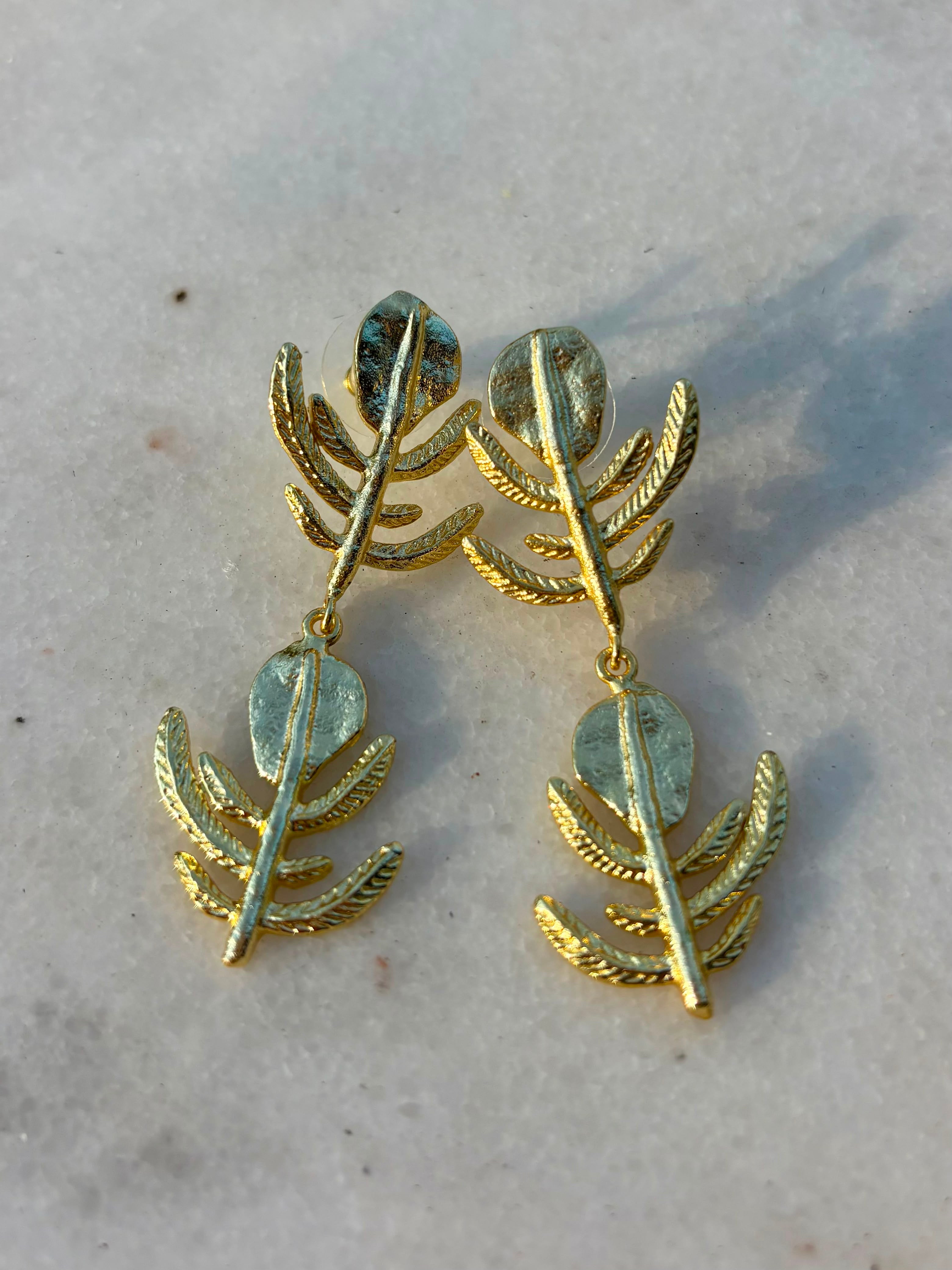 DANGLY GOLD LEAF EARRINGS