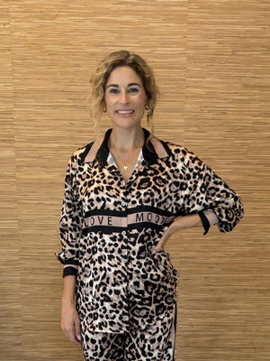 LEOPARD LOVE BLOUSE