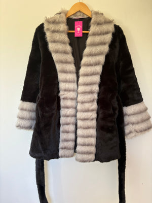 CLEOPATRA FAUX FUR JACKET