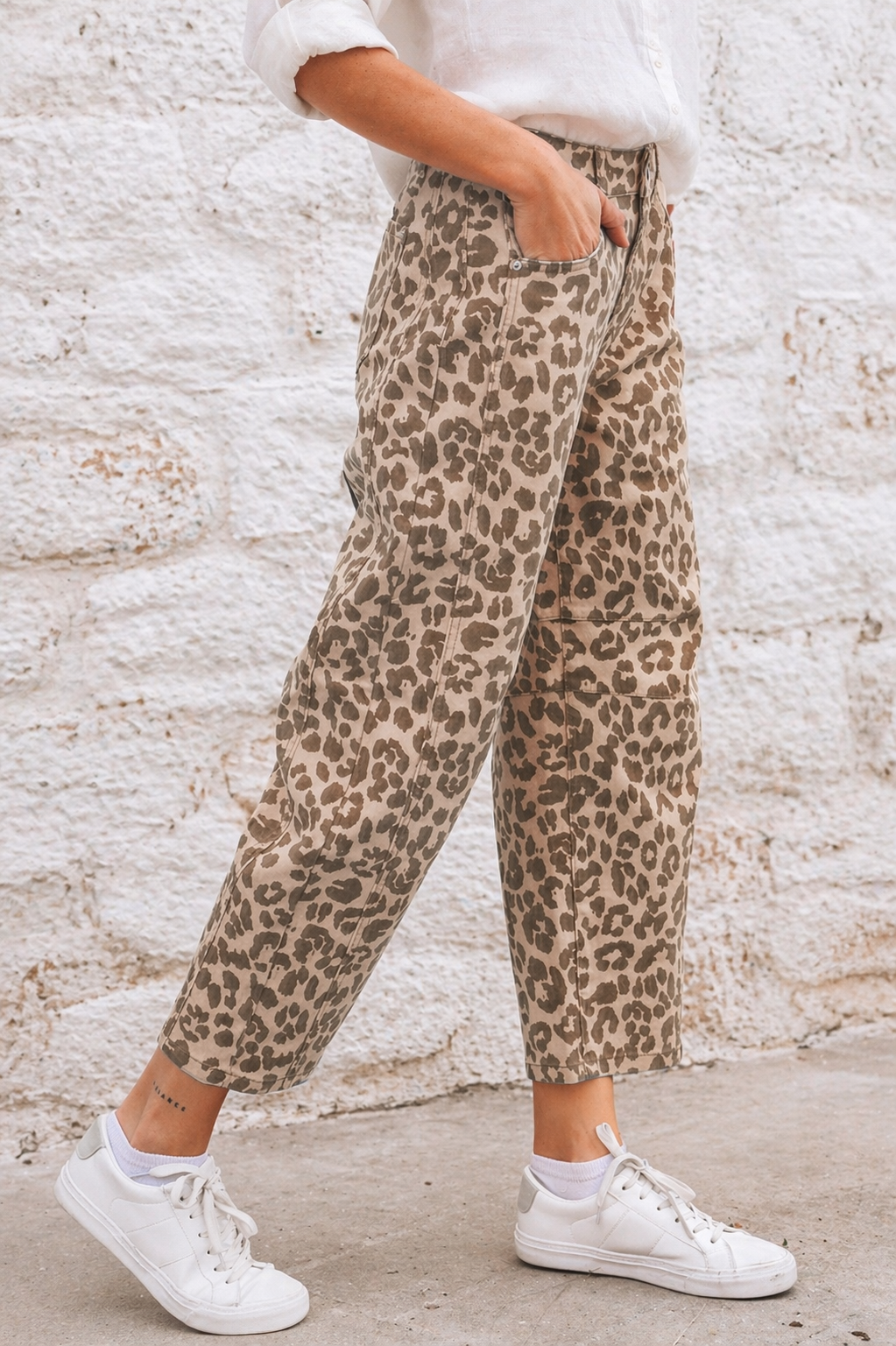 LEOPARD PRINT BARREL STYLE DENIM JEAN