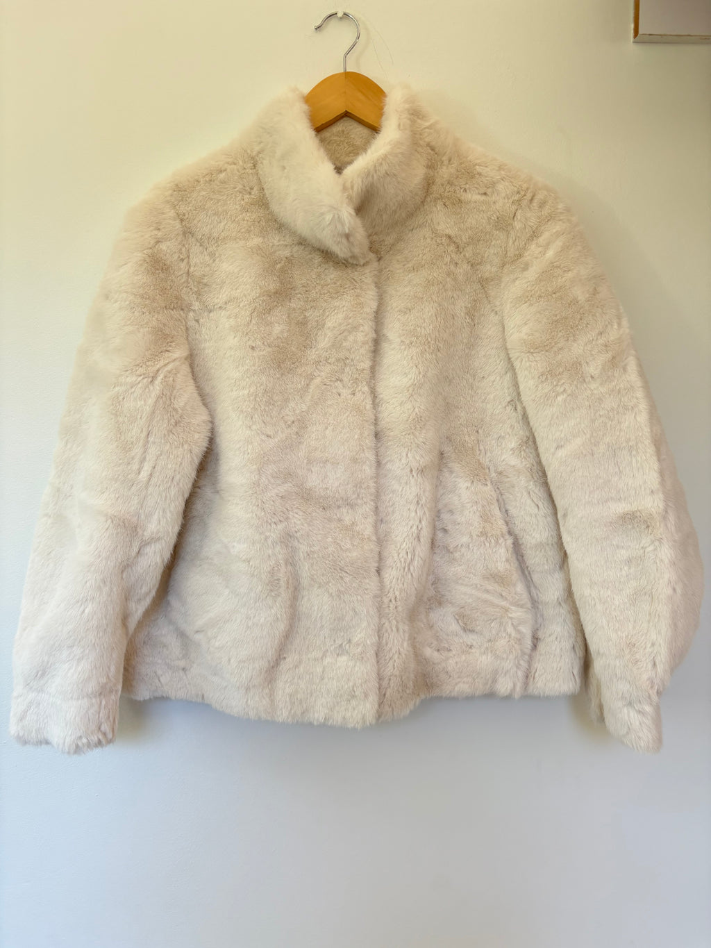 CROPPED FAUX FUR OCCASION JACKET