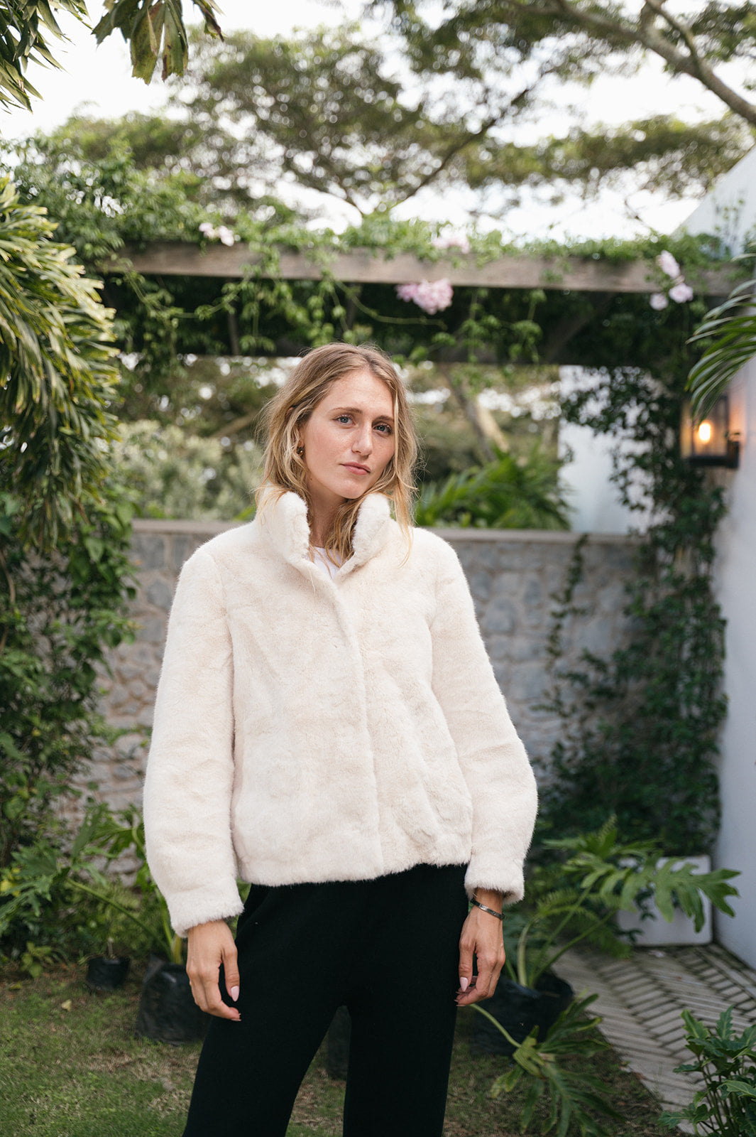 CROPPED FAUX FUR OCCASION JACKET