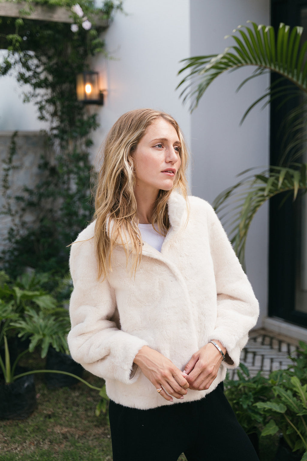 CROPPED FAUX FUR OCCASION JACKET