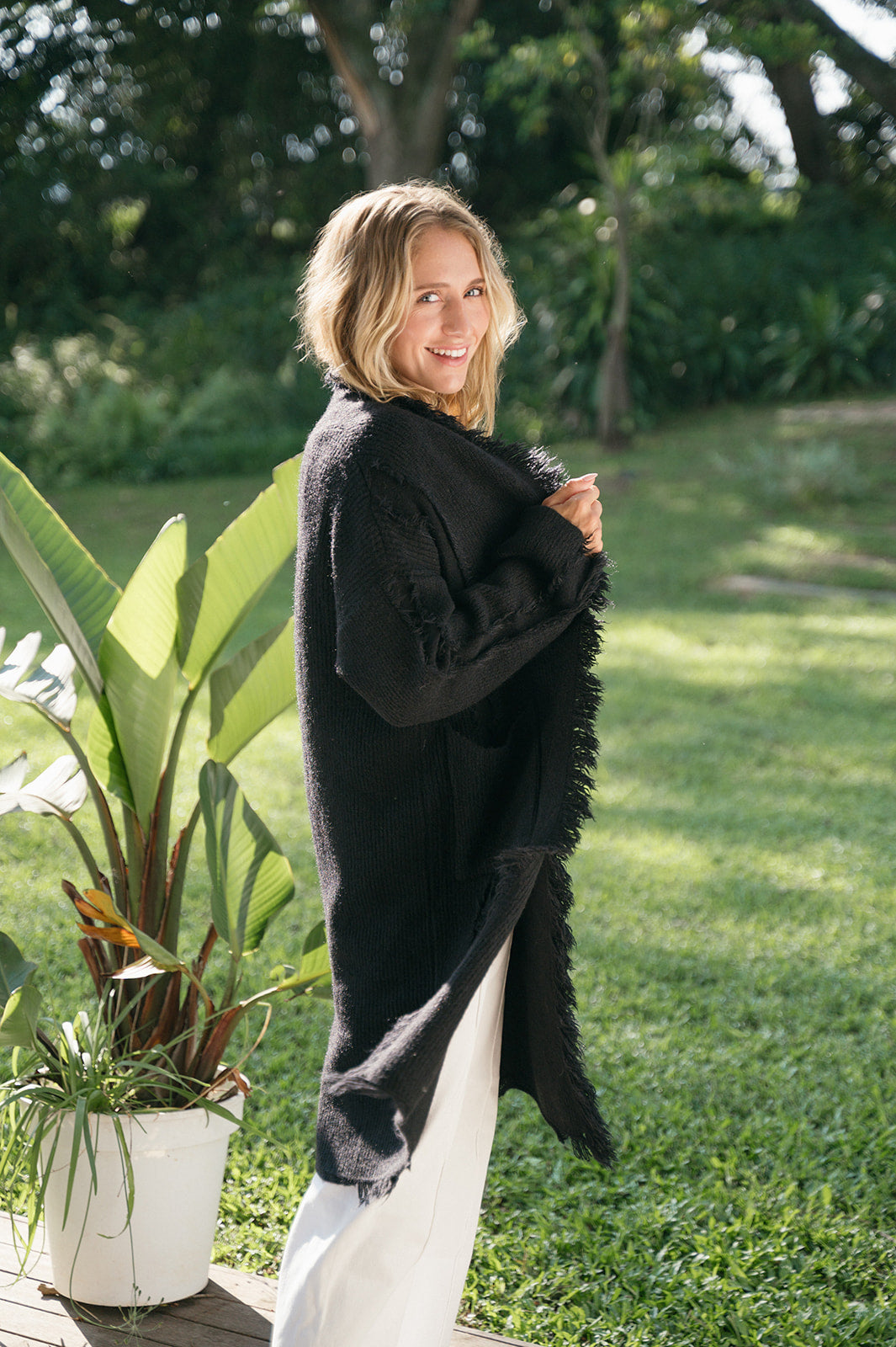 LONG RIBBED FRINGE COAT