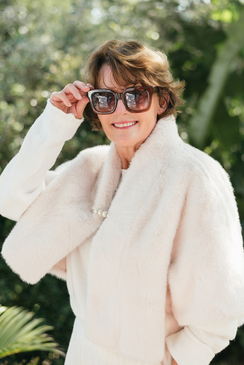 PEARL FAUX FUR SHAWL