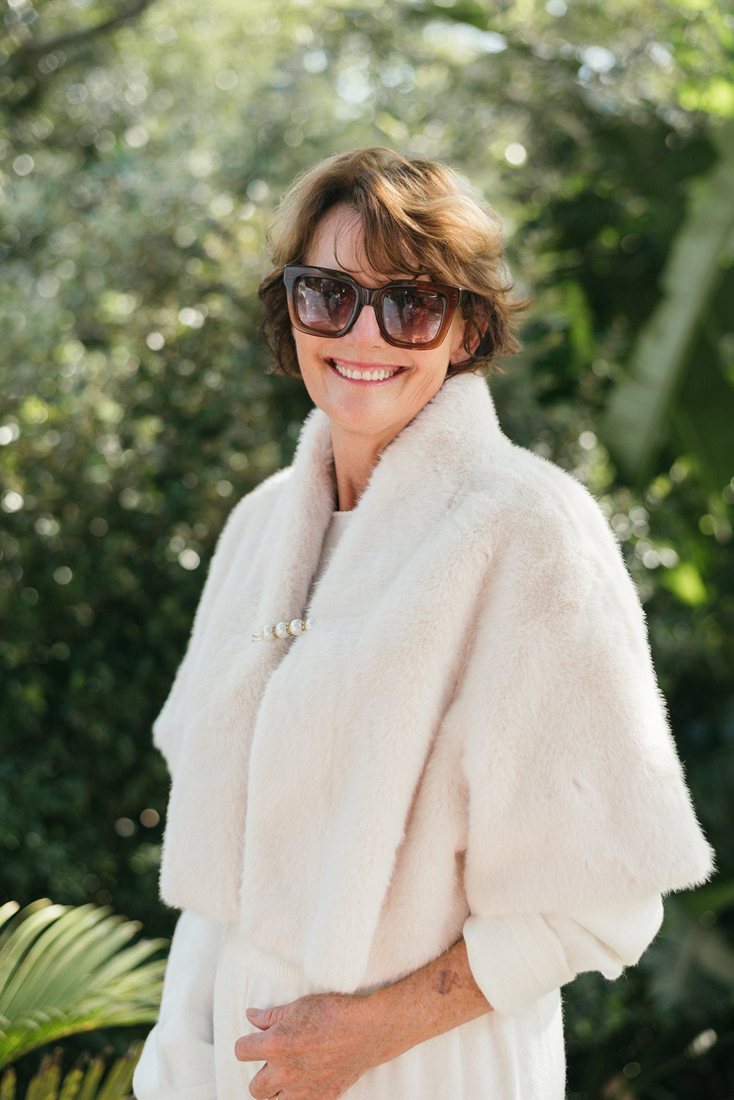 PEARL FAUX FUR SHAWL