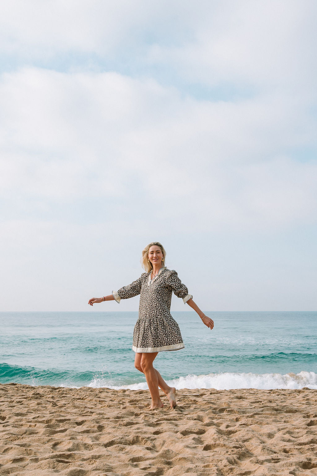 LEOPARD PRINT DRESS WITH RUFFLE TRIM