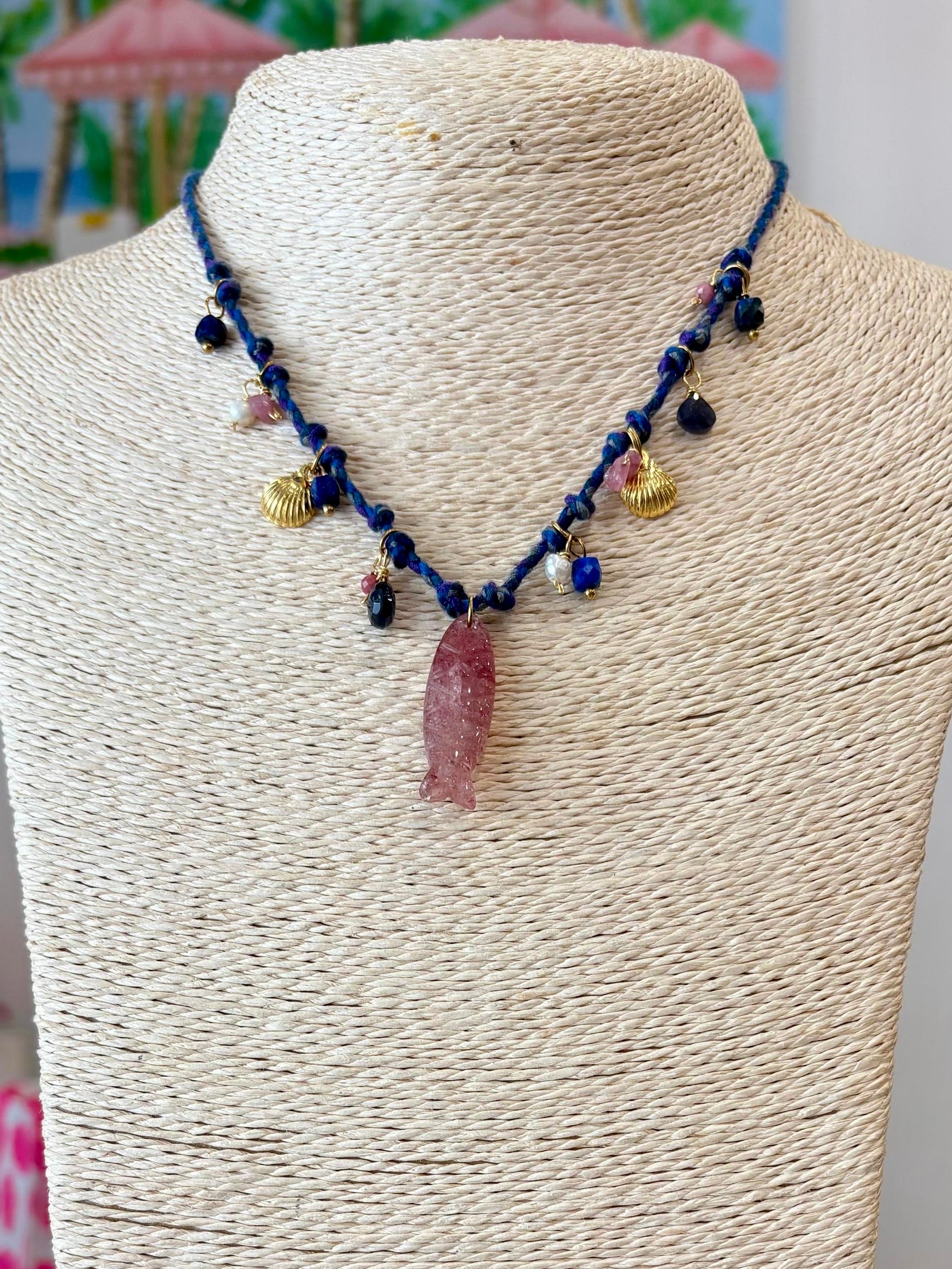 MINI THREAD NECKLACE